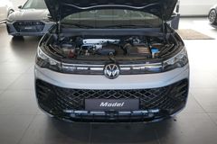 VW Tiguan 1.5 eTSI R-Line | Black Style | Pano | 20 VW Tiguan 1.5 eTSI R-Line | Black Style | Pano | 20