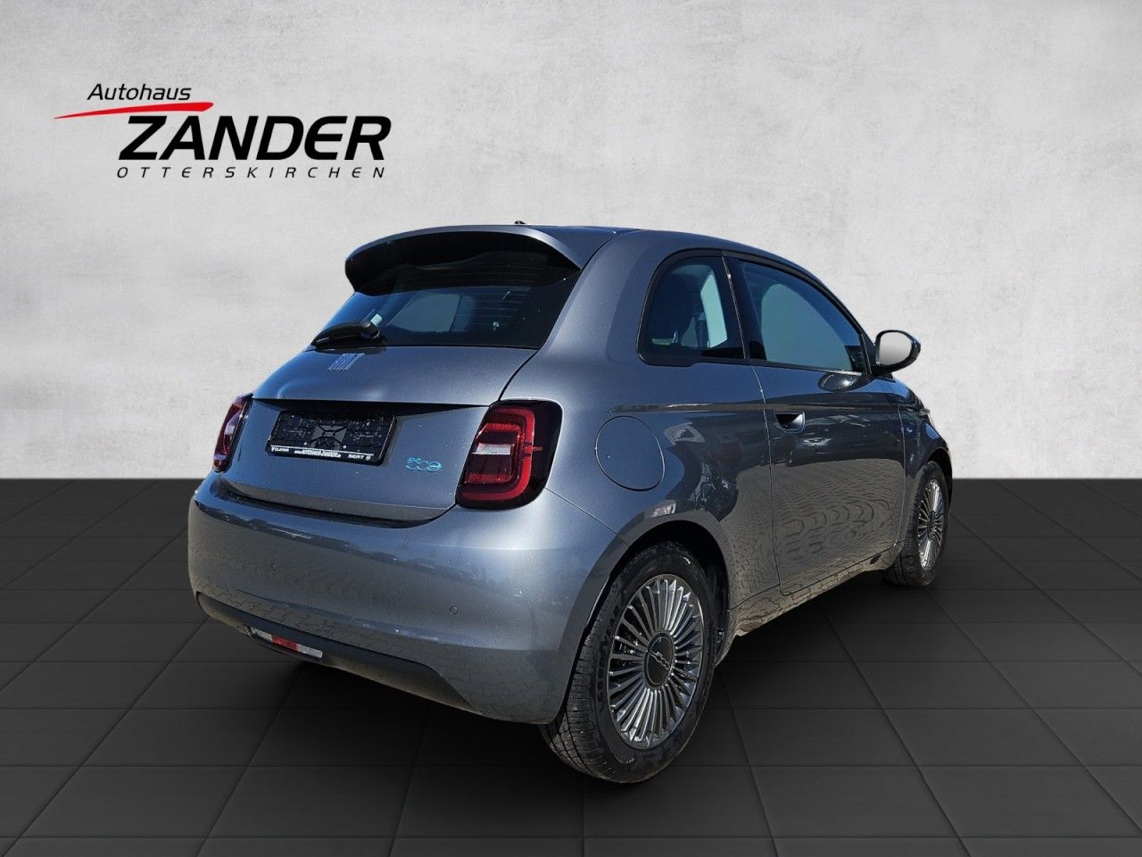 Fahrzeugabbildung Fiat 500 e Icon Batterieprotokoll,Tempomat,Navi