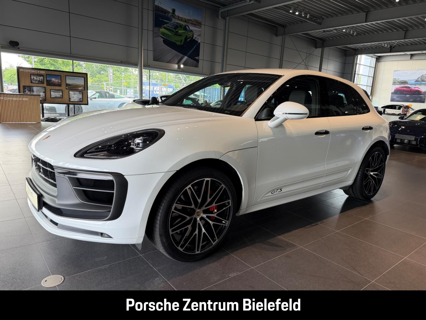 Porsche Macan GTS Standheizung Sportabgas Luftfederung