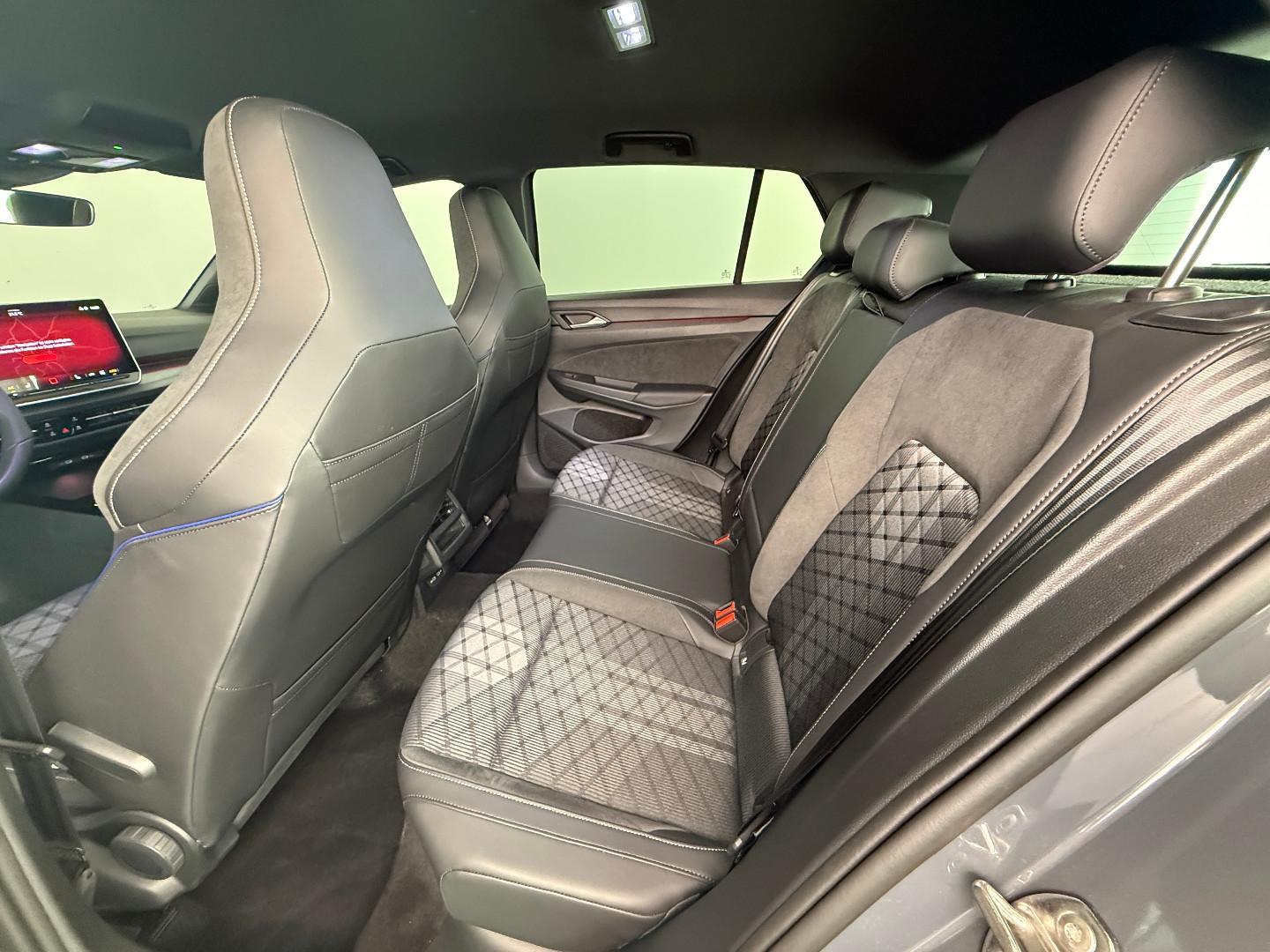 Volkswagen Golf VIII 1.5 eTSI R-Line ACC KAMERA, миниатюра 11
