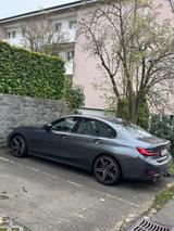 BMW 330i Sport Line Automatic Sport Line - BMW 330 mit Benzin-Antrieb: Limousine, 330i