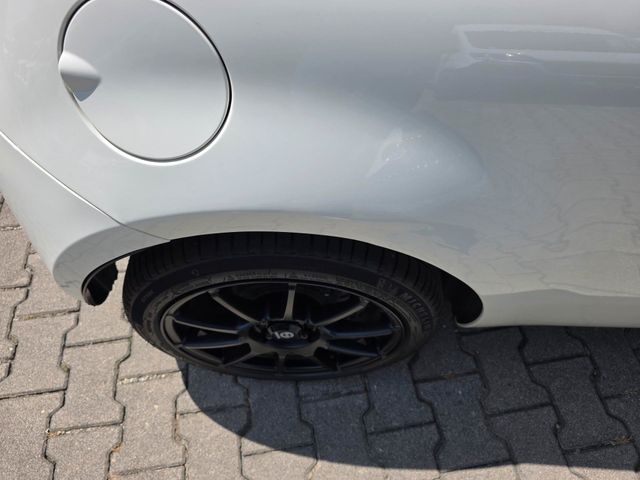 Fiat 500C 500 C 1.2 8V Lounge 51 kW (69 PS), Schal...