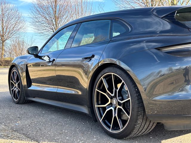 PORSCHE Taycan Sport Tourismo 
