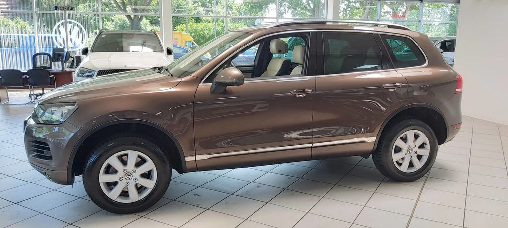 Volkswagen Touareg V6 3.0 TDI AHK PANO STANDH NETTO 16.500
