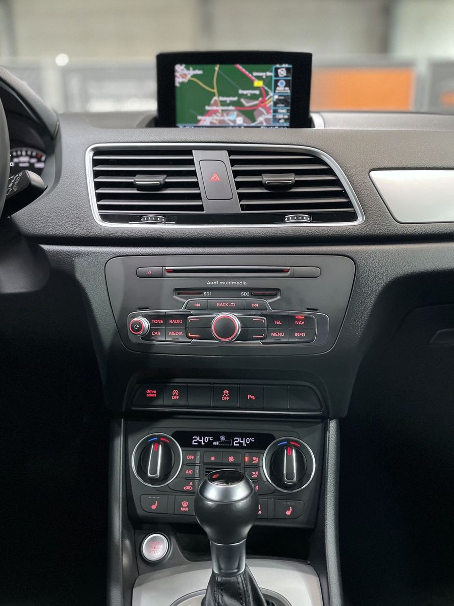 Fahrzeugabbildung Audi Q3 sport #Keyless#PDC#Navi#DAB