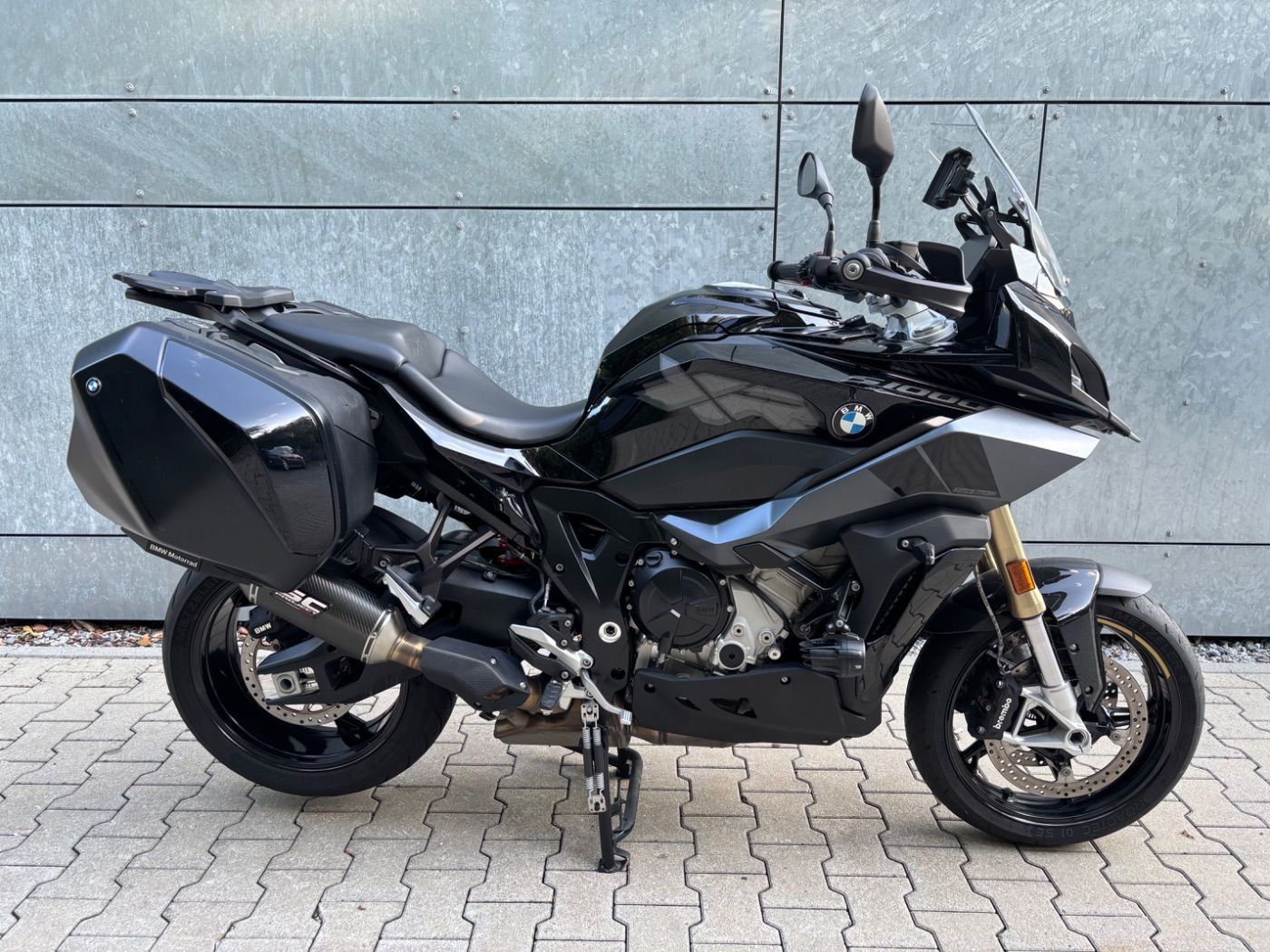 Fahrzeugabbildung BMW S 1000 XR Triple Black Koffer SC-Project