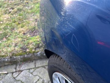 Ford Fiesta 1.1 Cool & Connect PDC+SpurH+KlimaA