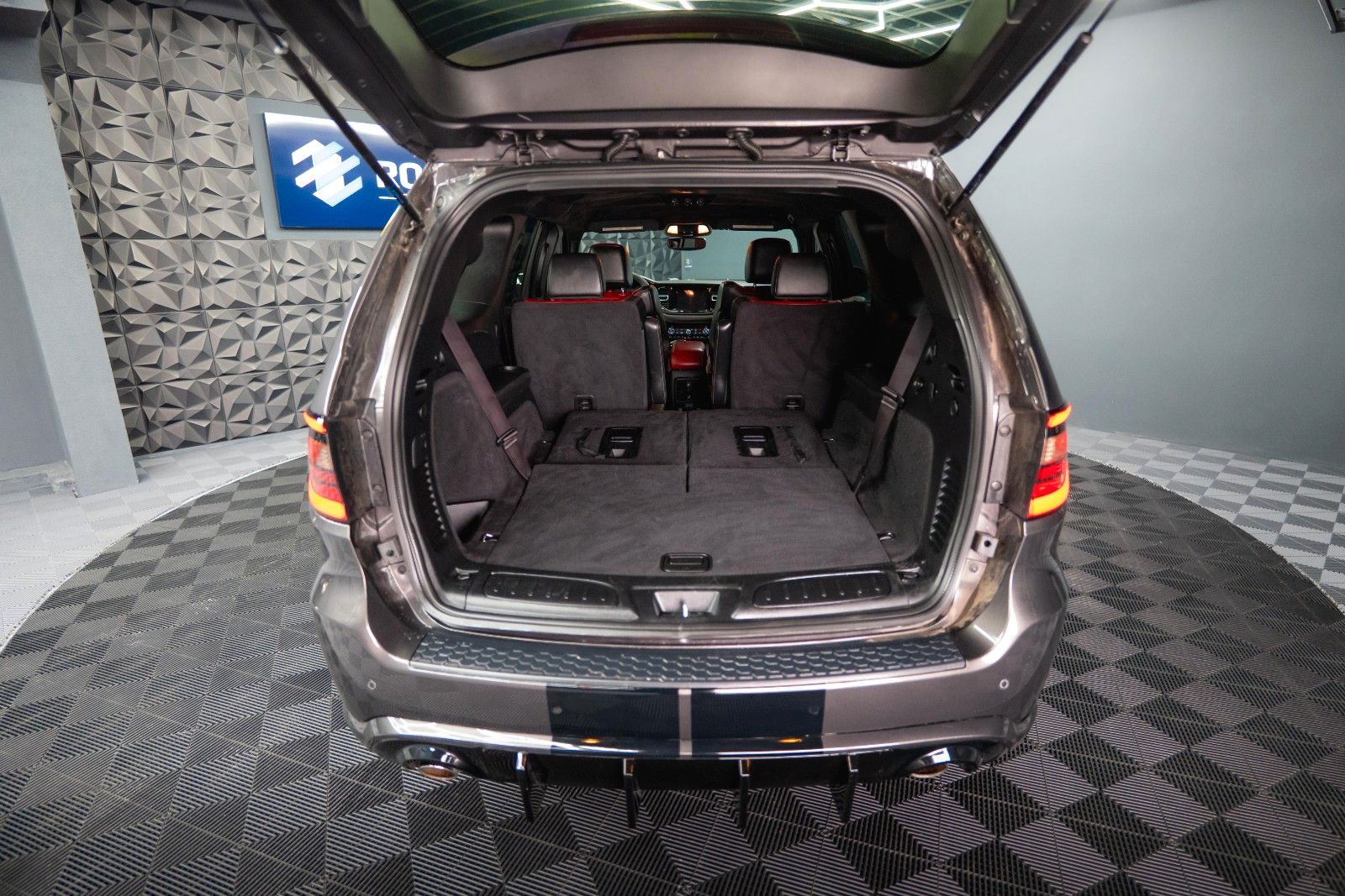 Fahrzeugabbildung Dodge Durango 5.7 V8 SRT 4x4 Night-Paket Modell 22 19%