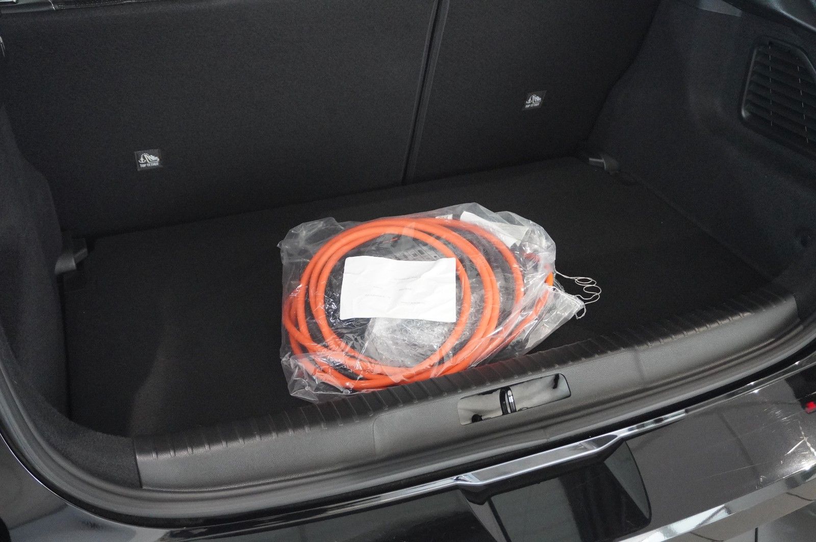 Fahrzeugabbildung Opel Mokka-e ELEGANCE 3-PHASIG NAVI/LED/KAMERA/DAB+
