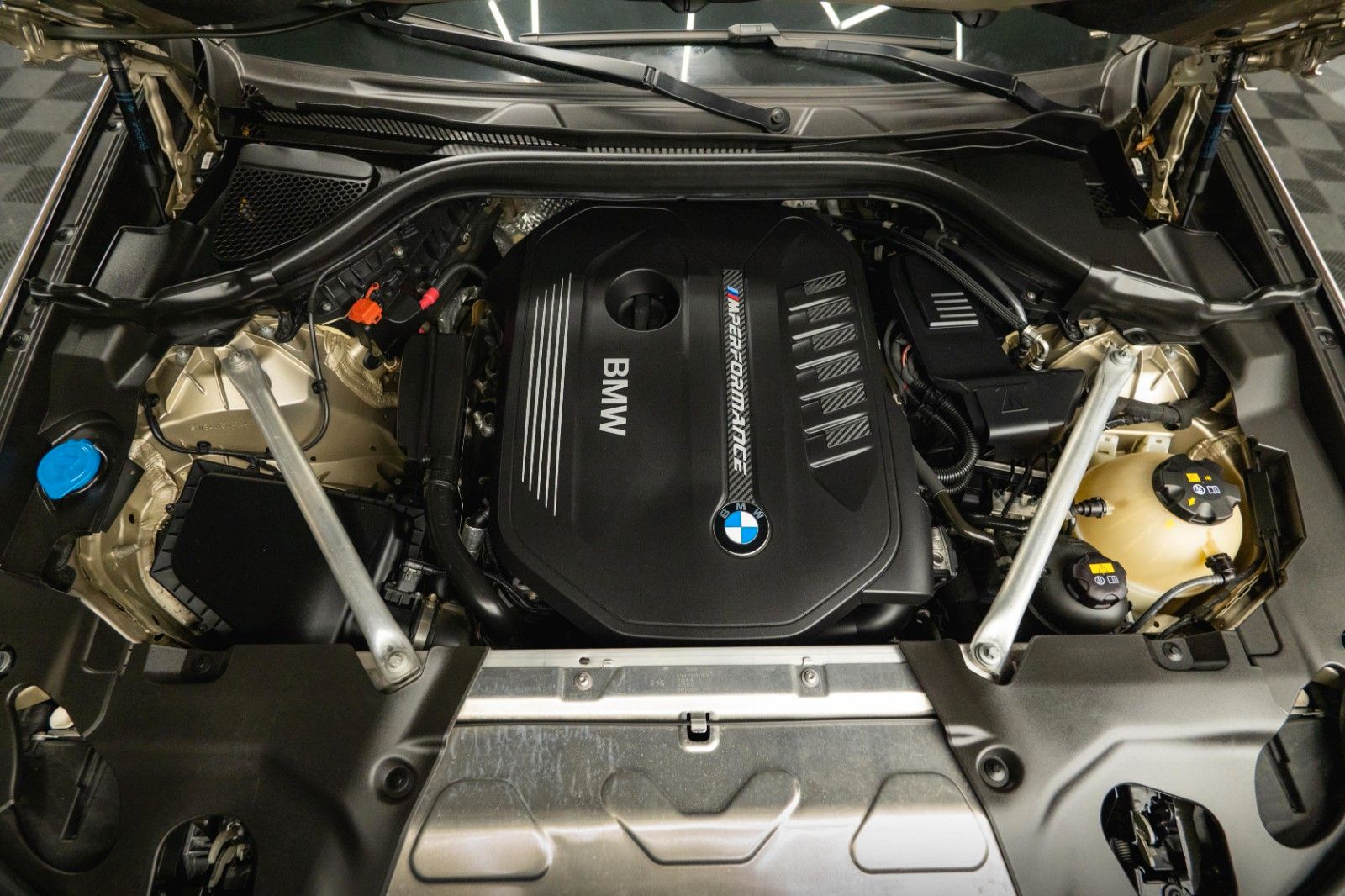 Fahrzeugabbildung BMW X4 M40i M Performance Shadow Line | Pano | LED