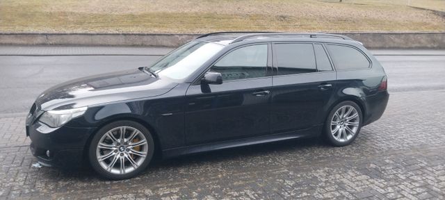 BMW 550 i Touring Voll , TV Pano Leder 19 Zoll M Pak