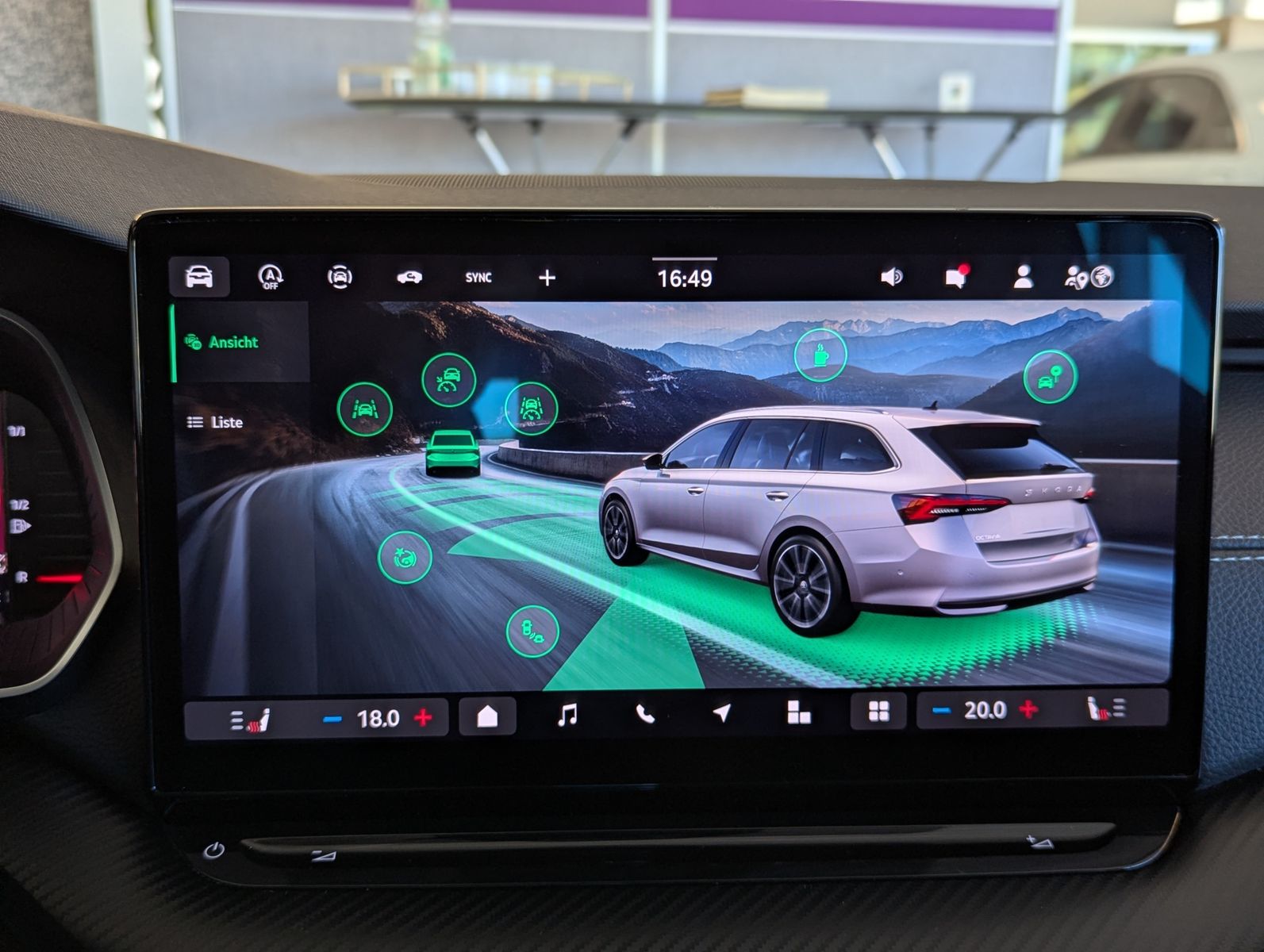 Fahrzeugabbildung SKODA Octavia 2.0 TDI Sportline Canton Matrix Pano 5J