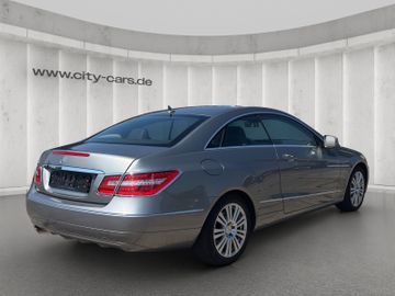 Mercedes E 200 - 6
