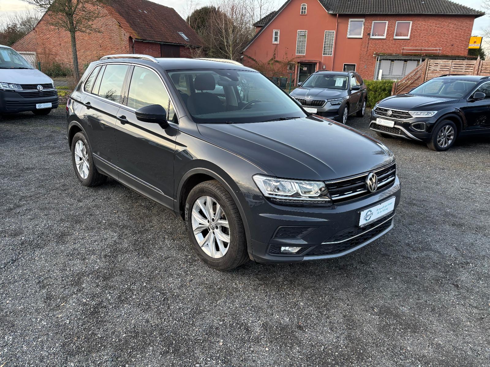 Volkswagen TIGUAN HIGHLINE LED/AHK/NAVI/KLIMAAUTOM./SITZH.