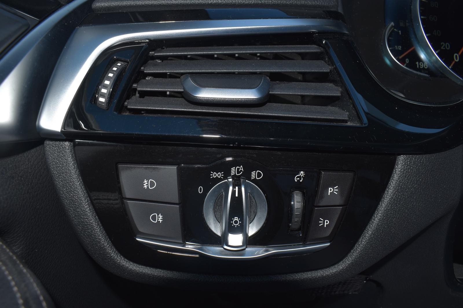 BMW 520i Touring Head-Up HiFi LED WLAN RFK Shz PDC