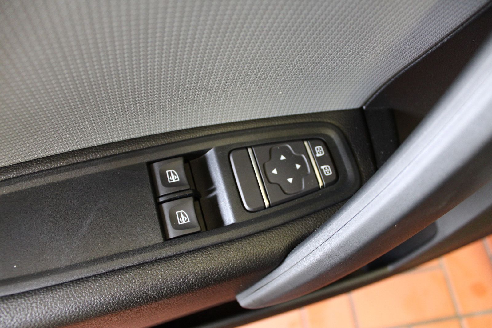 Fahrzeugabbildung Renault Kangoo Rapid Blue dCi 75 Open Sesame
