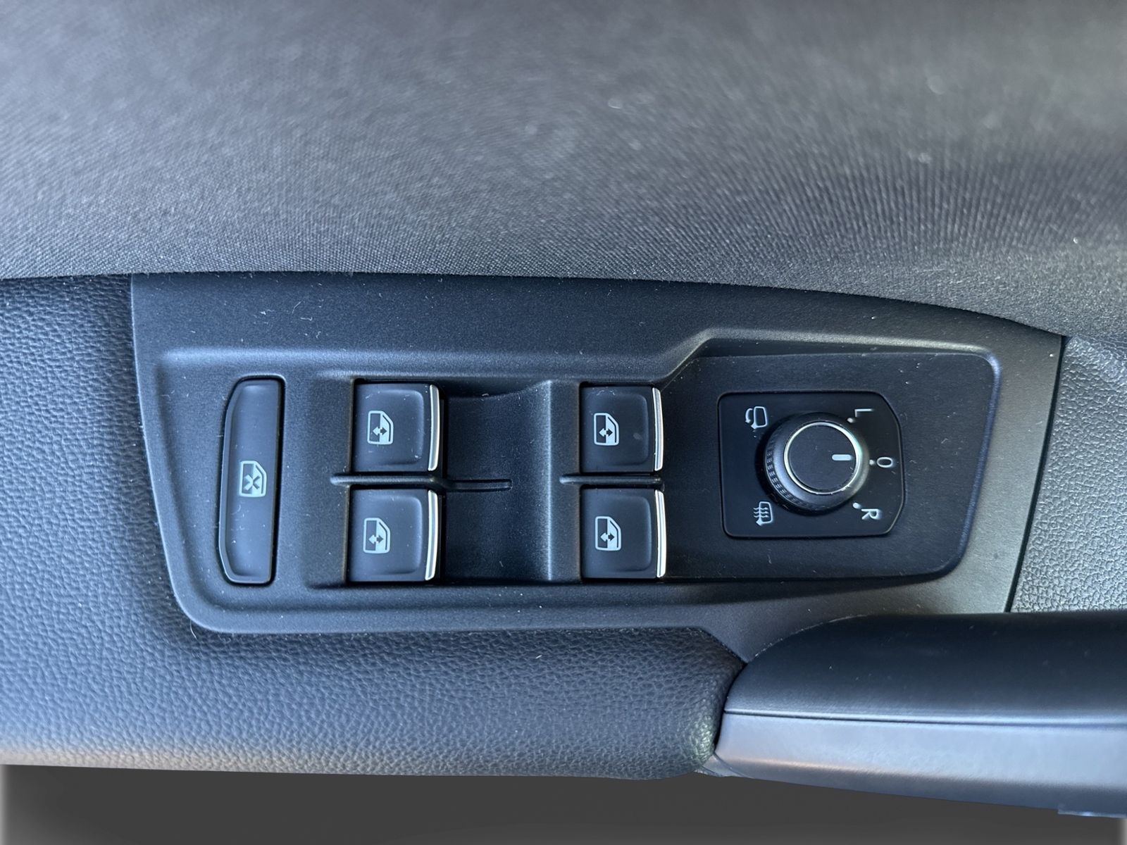 Tiguan Elegance 1,4 l eHybrid, Pano, Easy open&c