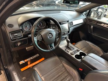 MYAUTOCENTER – Gebraucht- und Jahreswagen mit Werkstattservice in Pfaffenhofen Volkswagen Touareg V6 TDI BMT *R-Line*AHK*PANO*BI-XENON*