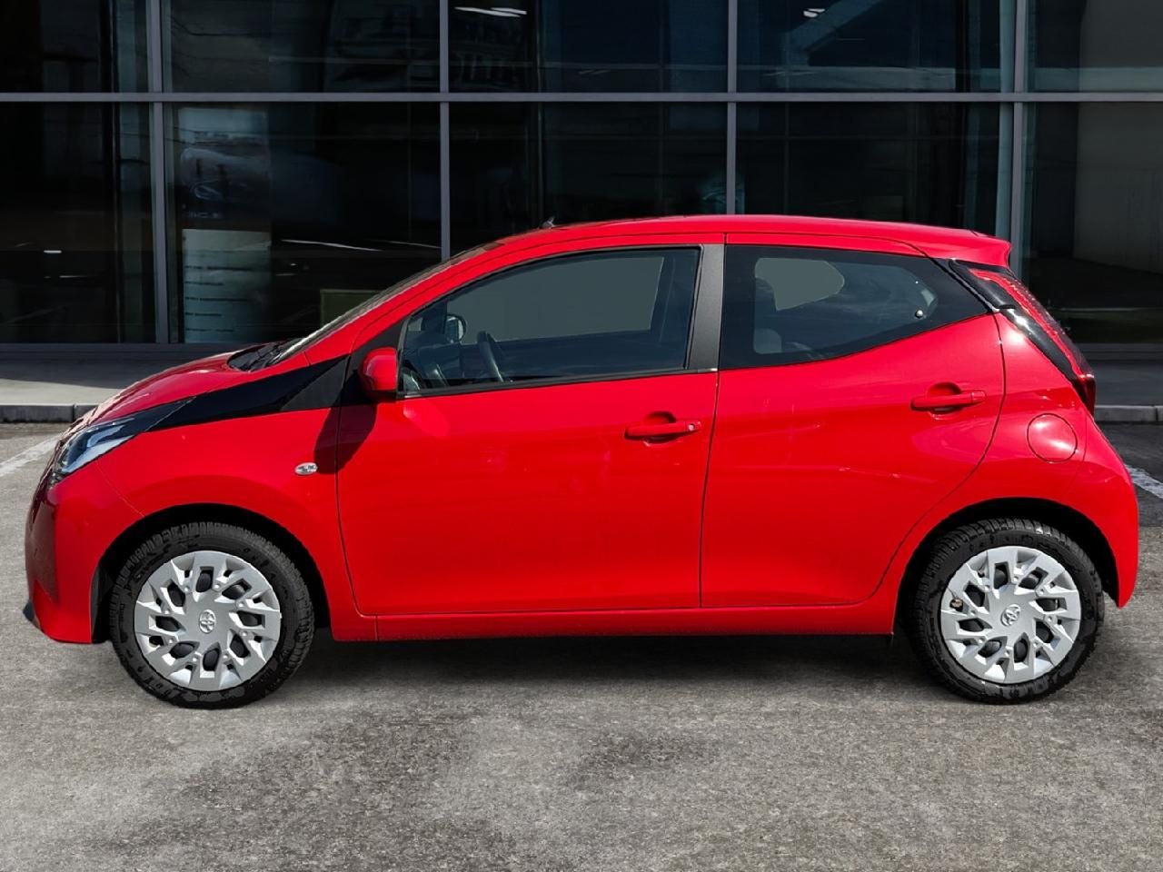 Fahrzeugabbildung Toyota AYGO x-play
