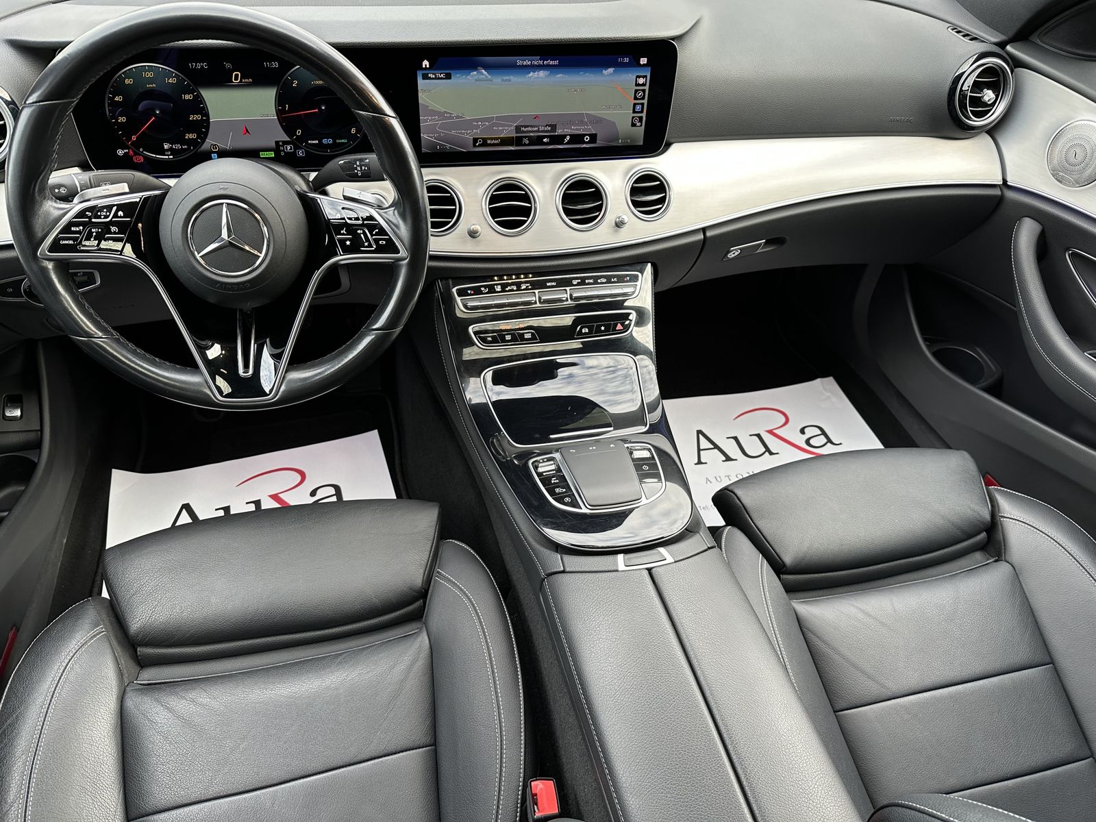 Fahrzeugabbildung Mercedes-Benz E 300d 4M Avantgarde NAV+LED+AHK+BURMESTER+PANO