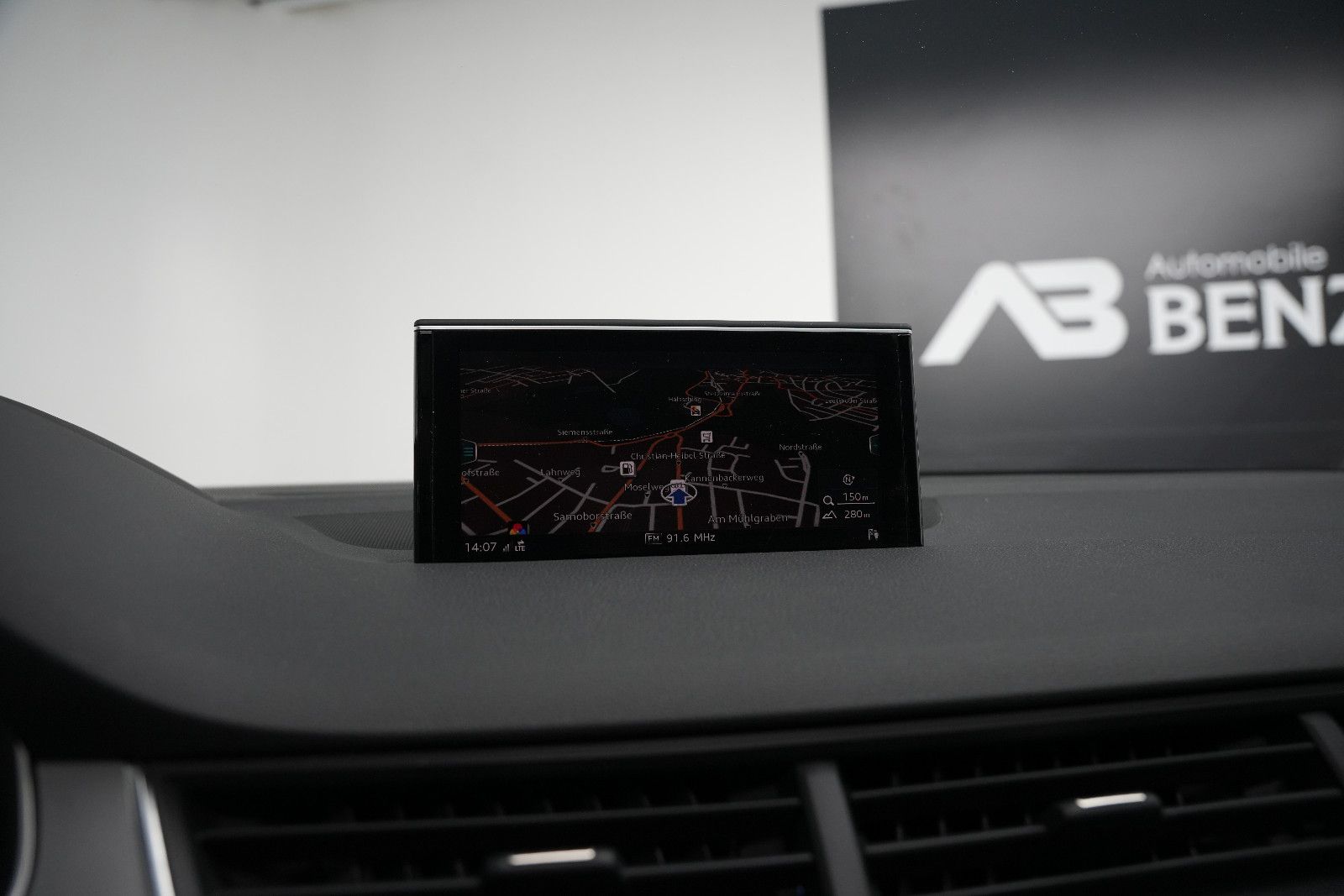 Fahrzeugabbildung Audi Q7 3.0 TDI *S-Line*Panorama*HUD*BOSE*R-Kamera*