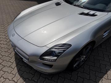 صورة 4 لـ 2010 Mercedes-BENZ SLS AMG