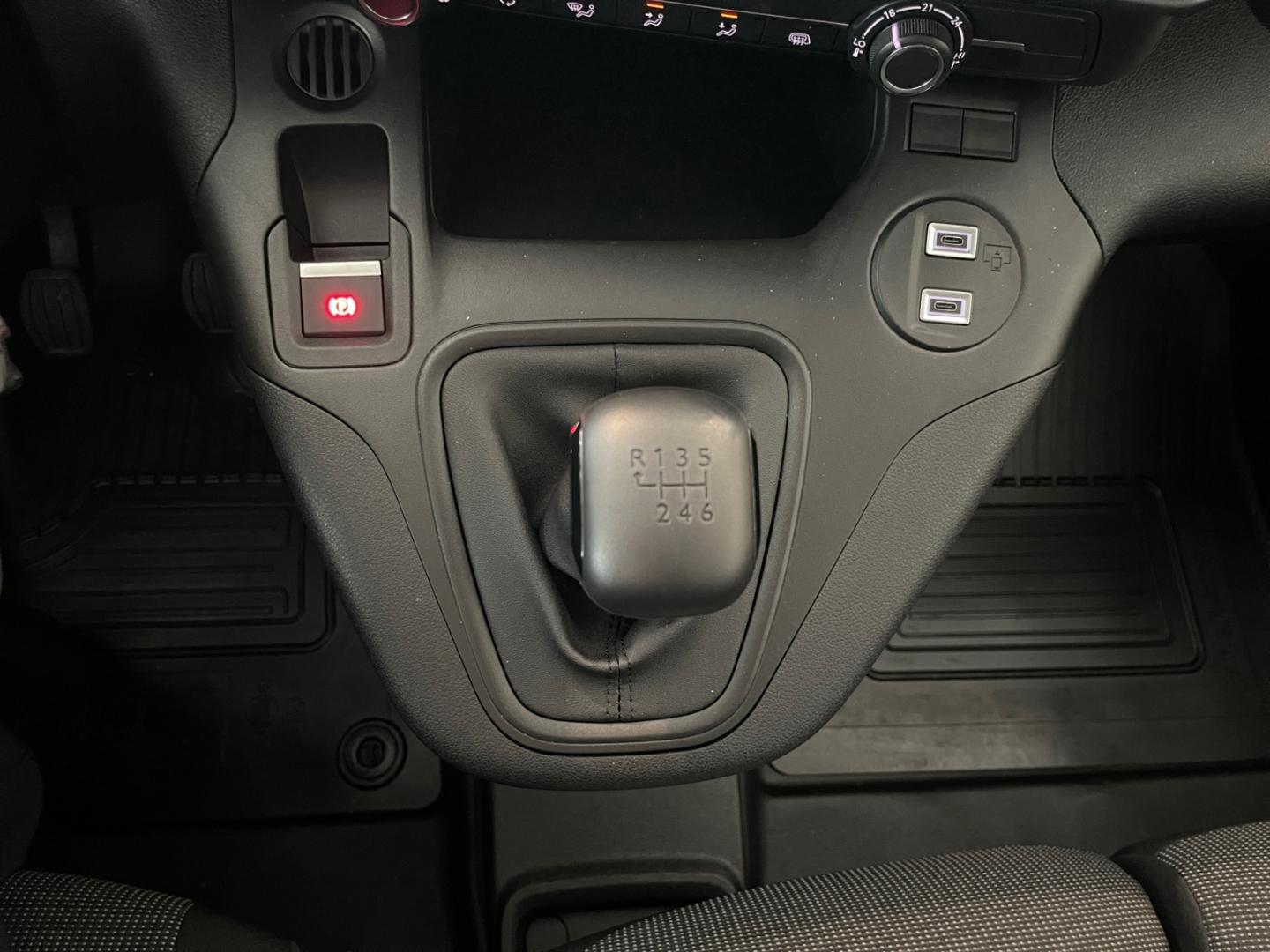 Toyota Proace 1,2 l P, Meister, L1 6MT 4 Türen, 3, миниатюра 24