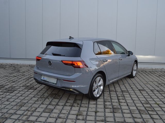 Golf VIII 1.5 eTSI DSG Style AHK/17-ZOLL/LED/BUS