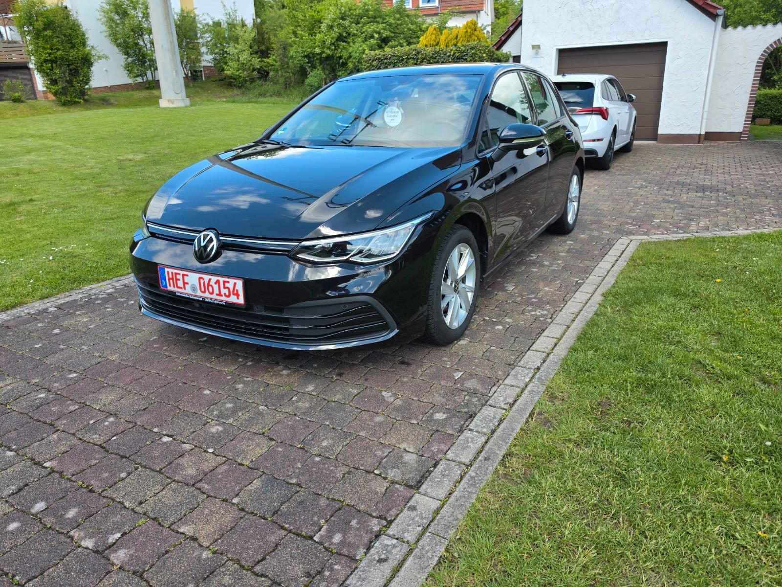 Volkswagen Golf VIII Life / 2. Hand / Garantie!