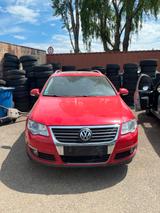 Volkswagen Passat IN TEILE - Volkswagen Passat aus 2006: Kombi