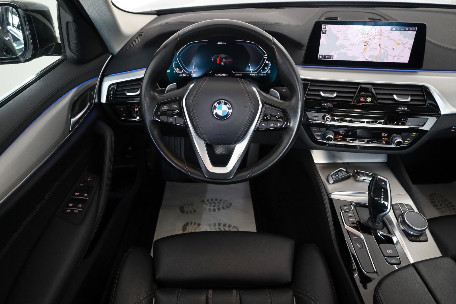 Fahrzeugabbildung BMW 530 e xDrive Luxury ,Leder,Navi,LED,Kamera,AHK e