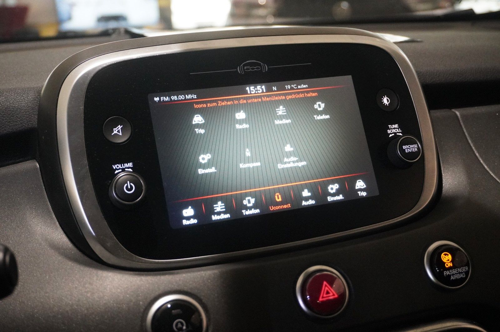 Fahrzeugabbildung Fiat 500X 1.3T CROSS DCT NAVI/LED/PDC/SPORT/TEMP/DAB+