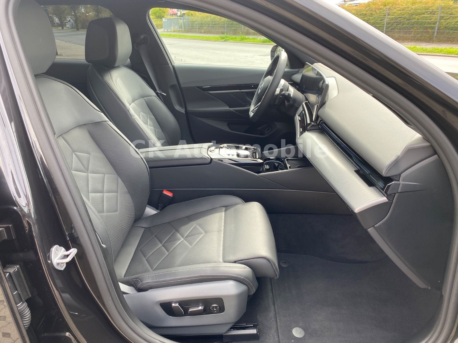 Fahrzeugabbildung BMW 540 d xDrive M Sport/Navi/Leder/LED/AHK/360°Kam.