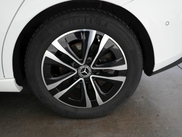 B 200 PROGRESSIVE DCT+AHK+NAVI+RÜCKFAHRKAMERA+LE
