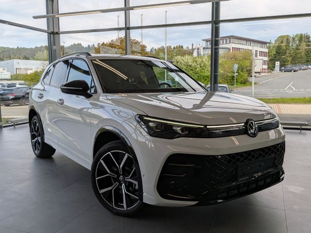 Volkswagen Tiguan 2.0TDI R-Line 4M Pano Black AHK Matrix 20