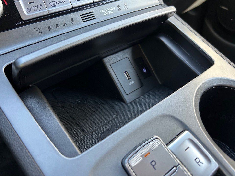 Fahrzeugabbildung Hyundai KONA ELEKTRO 64kWh PLUS-P KRELL+NAV+LED+CARPLAY+