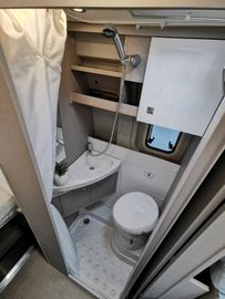 Fahrzeugabbildung Bürstner Delfin Limited C 621 - Einzelbetten, HOT-DEAL! -