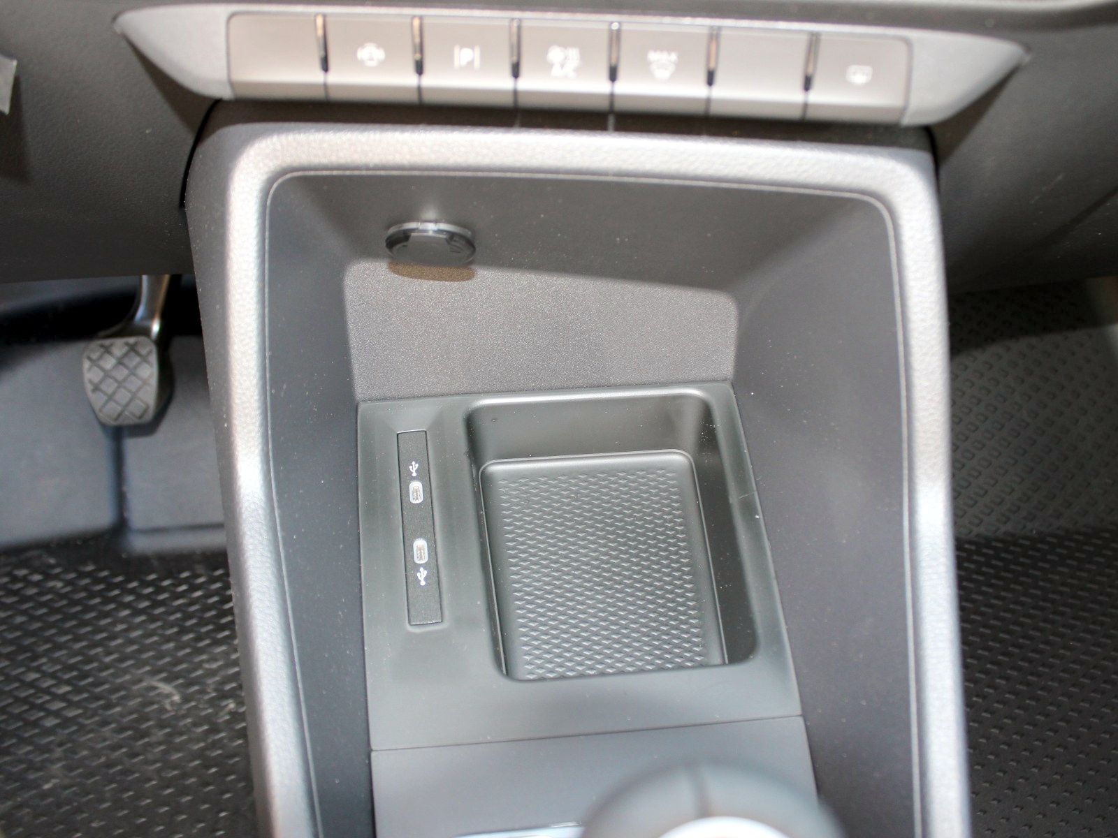 Fahrzeugabbildung Ford Transit Connect Trend L1 Kasten