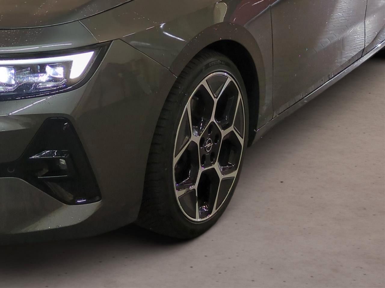 Fahrzeugabbildung Opel Astra ST 1.2 Turbo 96kW Ultimate Auto