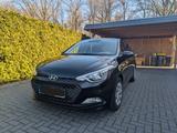Hyundai i20 1.2 62kW blue Classic Classic + Sommerreifen