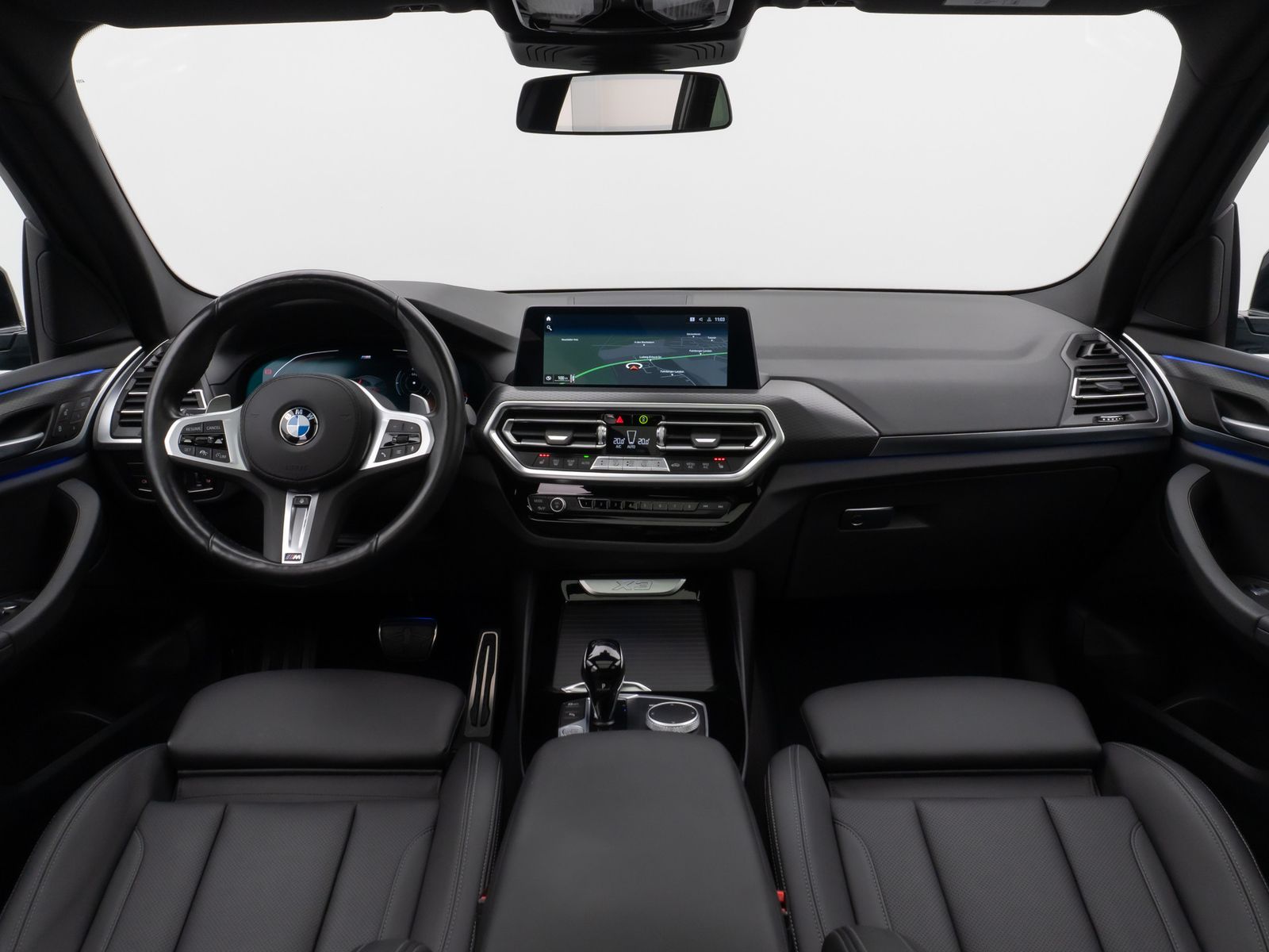 Fahrzeugabbildung BMW X3 xD20d M Sport Panorama Kamera Laser HUD HiFi
