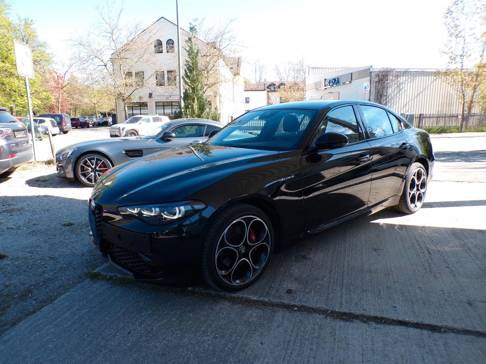Alfa Romeo Giulia Veloce Q4 Premium-Paket/Matrix-LED