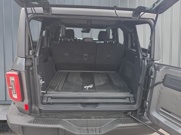 Ford Bronco - 5