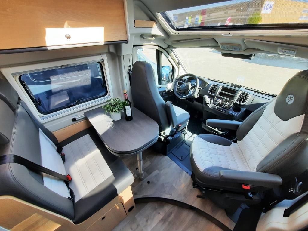 Fahrzeugabbildung Sunlight Camper Van Cliff 640 X Verfüg./Sparen Sie 2.902,