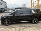 Kia Carnival - Kia Carnival: Kleinbus