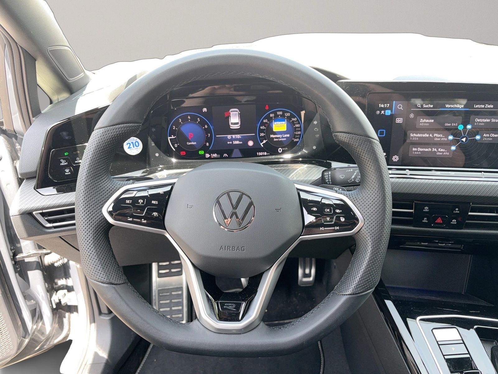 Golf Variant 1.5 eTSI R-Line, BlackStyle, Navi,