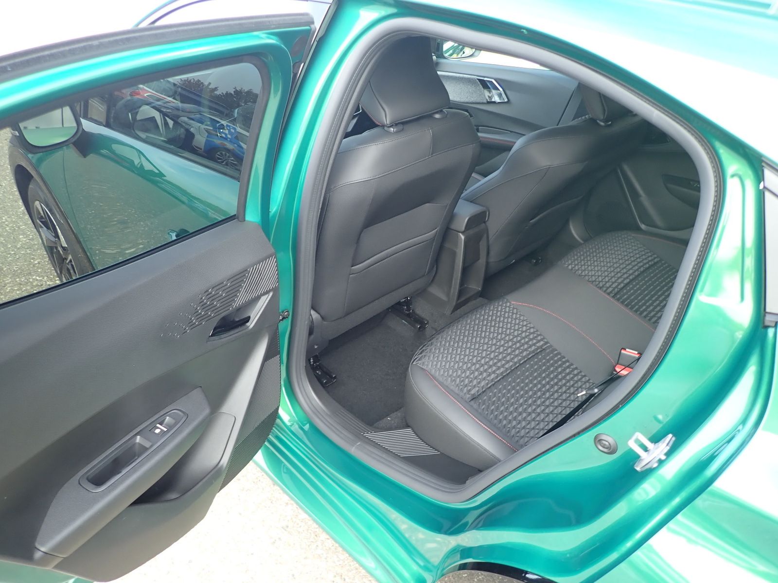 Fahrzeugabbildung Renault Clio Techno TCe 115 EDC