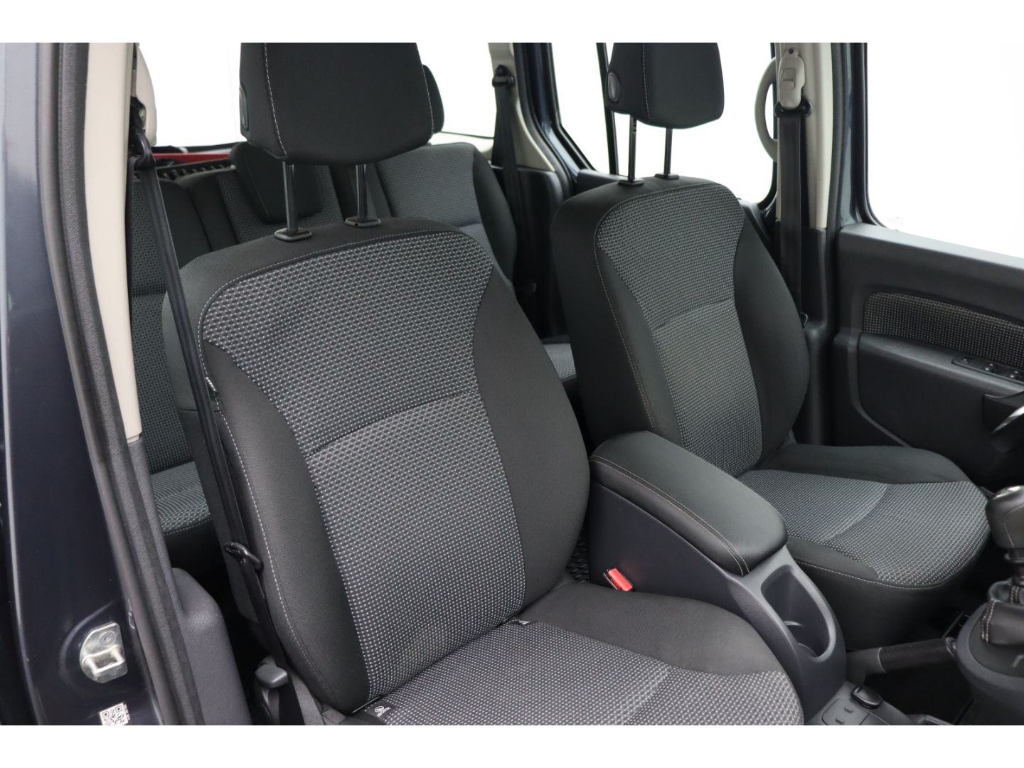 Fahrzeugabbildung Mercedes-Benz Citan Kombi 112 lang Navigation