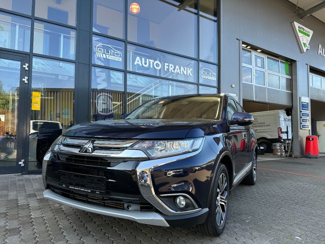Mitsubishi Outlander Plus 2WD Bluetooth/Kamera/7Sitzer