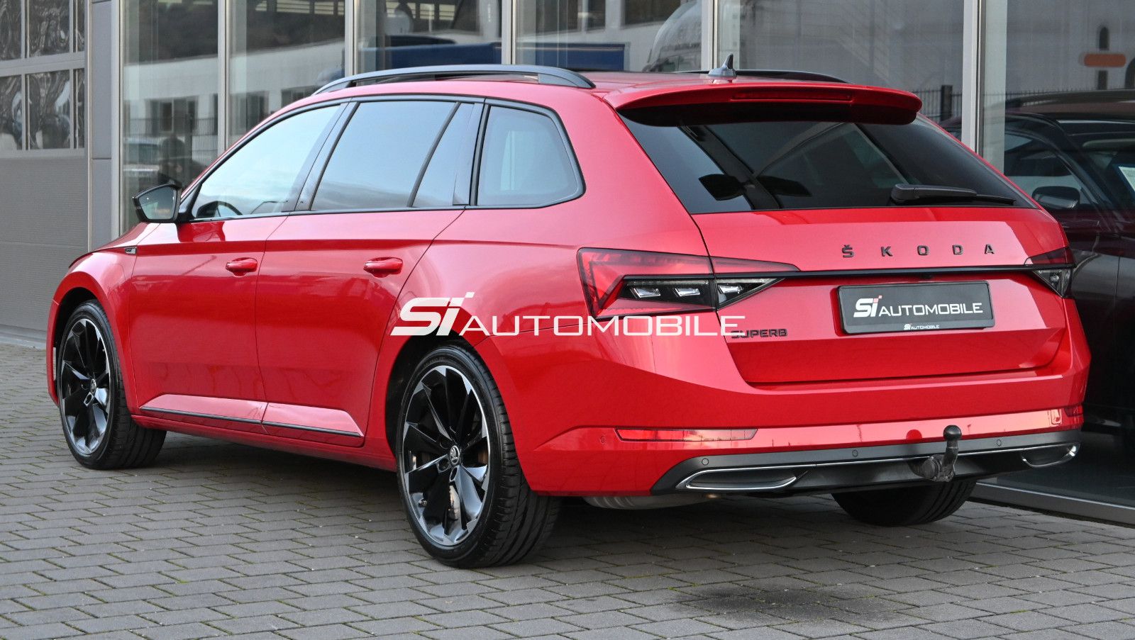 Fahrzeugabbildung SKODA Superb 2.0 TDI DSG SPORTLINE COMBI °ACC°AHK°360°